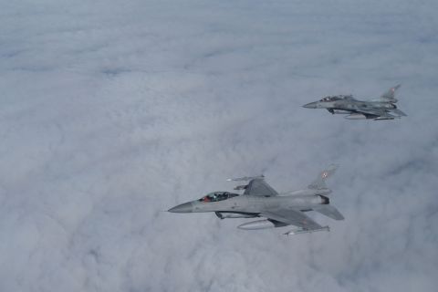 Дружественный огонь: Кувейт случайно уничтожил три истребителя США