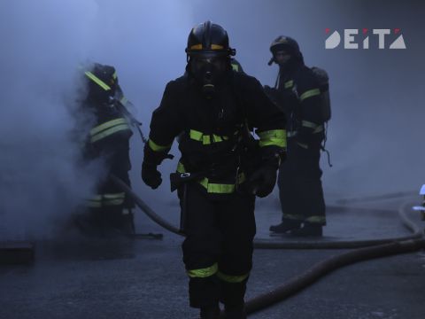 Пожар уничтожил товары в пункте выдачи заказов во Владивостоке