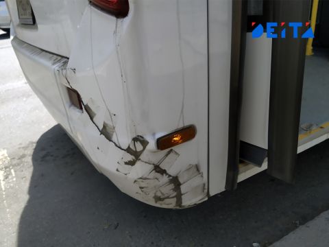 BMW протаранил маршрутку в Приморье