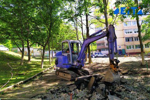 Благоустройство после прошлогодних работ на теплосетях так и не восстановили во Владивостоке
