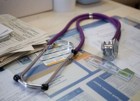 Минздрав опроверг сообщения об ограничении на больничные с 1 сентября