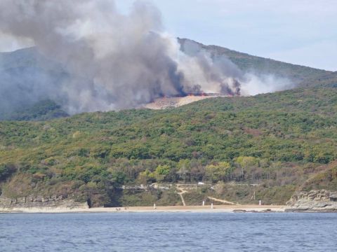Мусорный полигон опять горит во Владивостоке