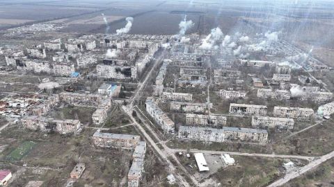 Окружают ключевой узел: на СВО начались бои за Рай-Александровку