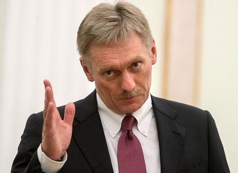 Песков связал перебои с мобильной связью с вопросами безопасности