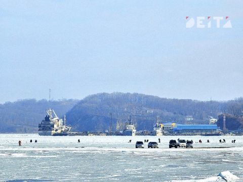 Особая опасность подстерегает рыбаков в Амурском заливе