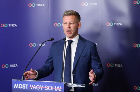 «Провал Орбана»: Кремль отказался поздравлять победителя выборов в Венгрии