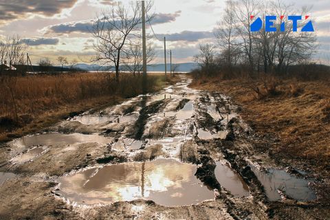 Отменой рейсов школьного автобуса из-за разбитой дороги в Приморье заинтересовался Следственный комитет