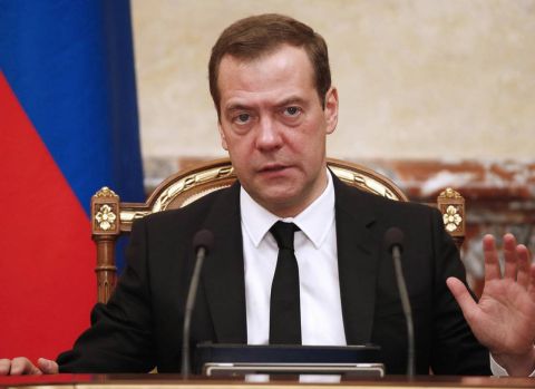 «Бес, ты…»: Медведев резко ответил Мерцу на слова об усилении бундесвера