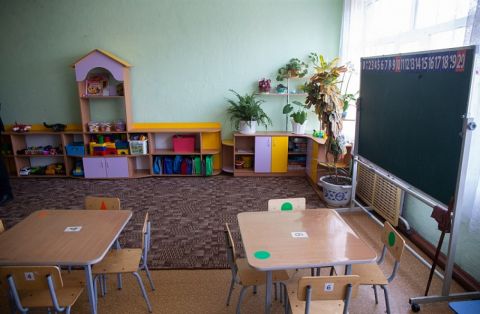 Детский сад во Владивостоке продолжает заливать дождями через дырявую кровлю