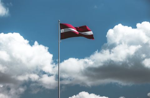 В Латвии арестован депутат, высказавшийся за русский язык