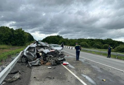 Трагедия с КамАЗом и легковушкой в Приморье унесла жизни троих