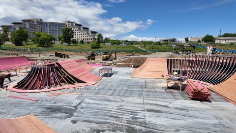Большой экстрим-парк продолжают возводить во Владивостоке