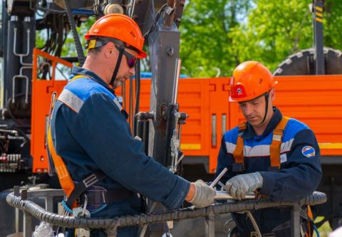 Хабаровские электрические сети заменят более 270 деревянных опор в районе имени Лазо