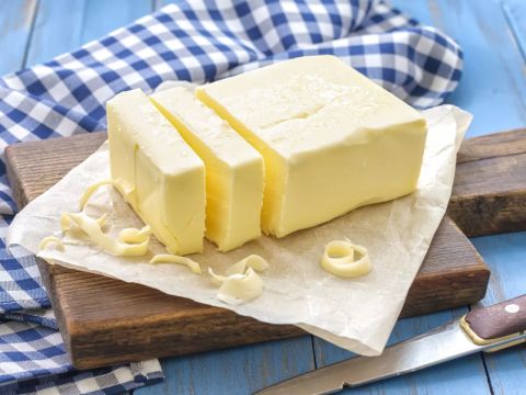 Сливочное масло и другие продукты подешевели в России – данные аналитиков
