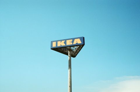 Хочет, но не может: владелец IKEA заявил об отсутствии возможности вернуться в РФ