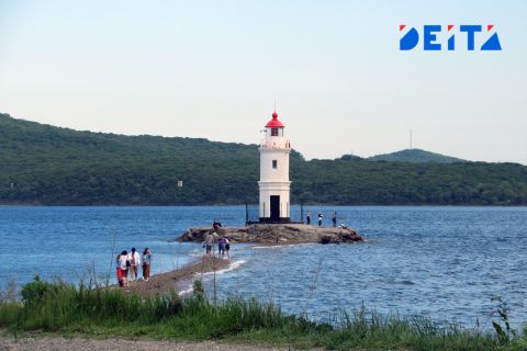Прокуратура и полиция Владивостока разогнали стихийный рынок на пляже