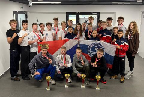 14 медалей привезли домой приморские кикбоксеры