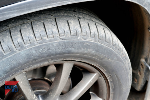 «А нам парковаться негде»: в центре Владивостока пустует стоянка