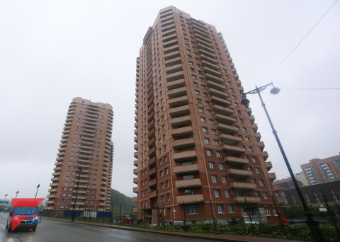 Сирота Владивостока покупают квартиры