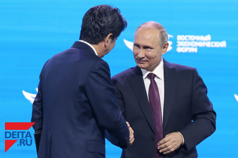 Чем завершились трехчасовые переговоры Путина и Абэ