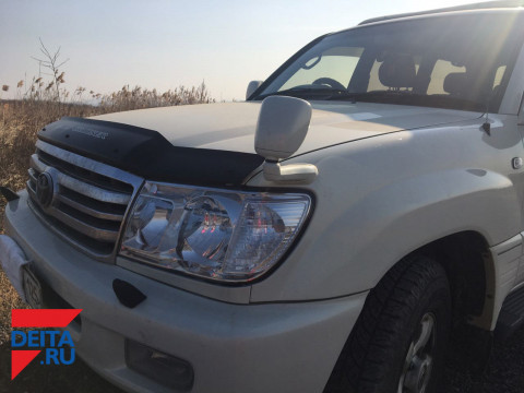 Автохам жестко обидел девушку на дороге