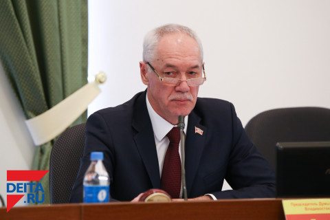 Председатель Думы Владивостока Андрей Брик поздравляет с Днем Татьяны