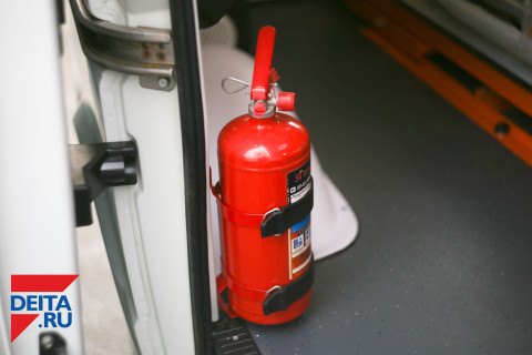 «Весь в огне»: на маршруте загорелся троллейбус