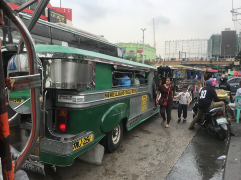 Девушку из Владивостока ждали приключения в Гонконге и Маниле