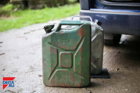 Автомобиль - это роскошь: бензин становится недоступен для россиян