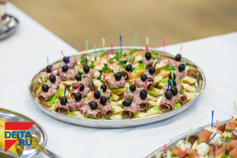 Колбаса крупного приморского производителя оказалась фальсификатом