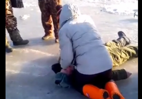 Мужчина потерял сознание на рыбалке