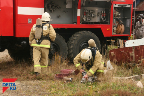 В бой с огнем пожарные вступили 38 раз
