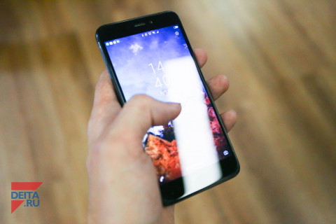 Россияне смогут получить зарплату по номеру телефона