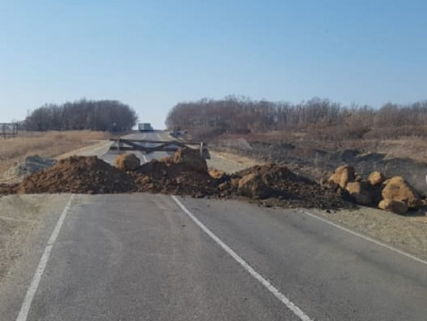 Автолюбителям: Мост через Осиновку перекрыт