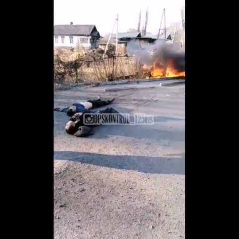 Пожар на остановке попал на видео