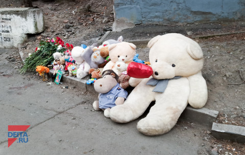 В автосервисах открестились от сбившего семью "Вольво" и его водителя