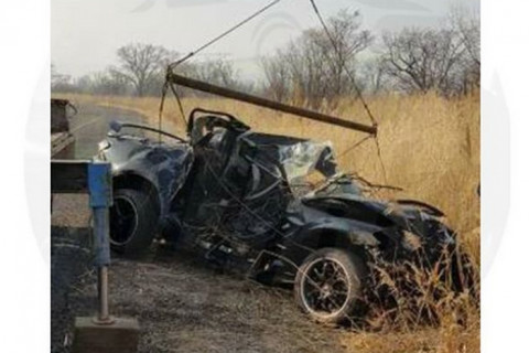 Авто с детьми превратилось в груду металла