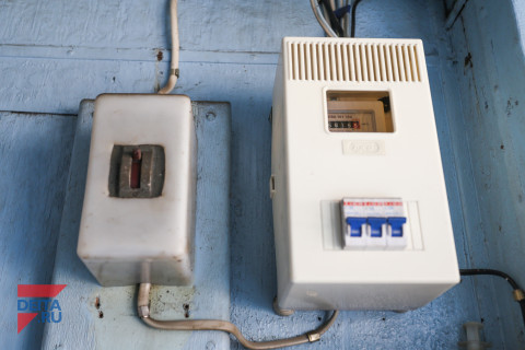 Сотням горожан отключат электричество ранним утром