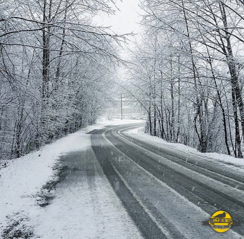Восхищенные горожане засняли снегопад на видео