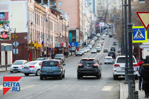 Таможня прекратила оформление японских авто