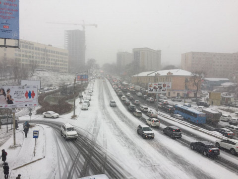 Во Владивостоке объявлено штормовое предупреждение