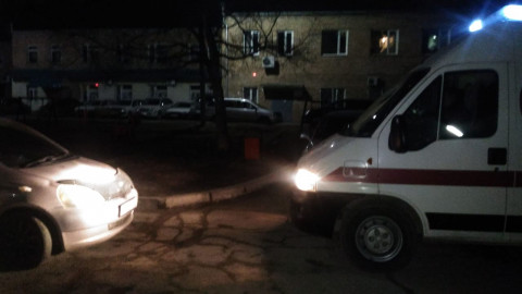Автомобиль перегородил дорогу скорой помощи