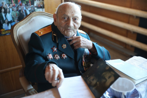 Приморский поэт отметил 105-й день рождения