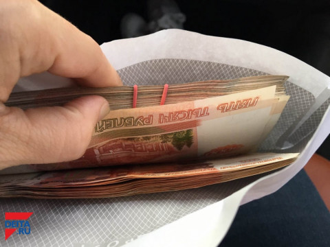 Зарплаты чиновников снова выросли