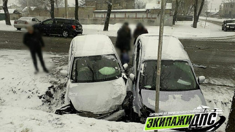 Количество аварий за снежные сутки рассекретила полиция
