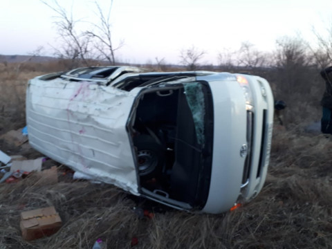 Водитель погиб под грузом собственного микроавтобуса