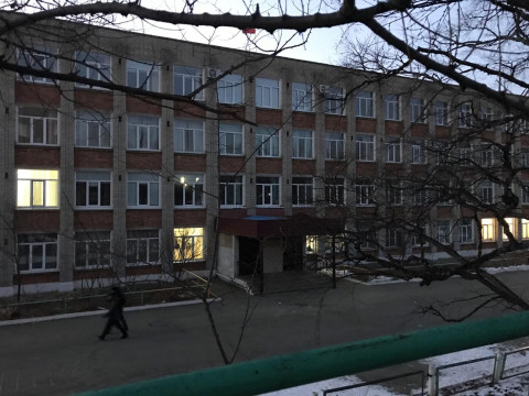 В скандальной школе завхоз назначен директором