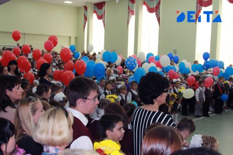 Лимиты на подарки учителям хотя увеличить втрое