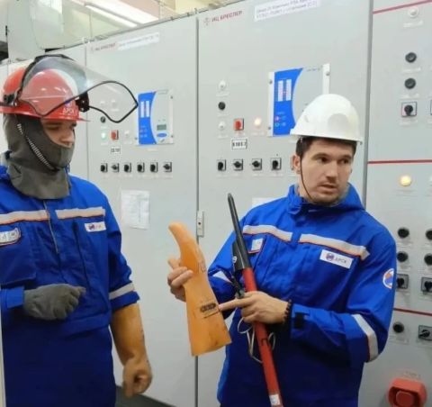 Хабаровские электрические сети организовали профориентационные экскурсии для школьников на подстанции «Городская»