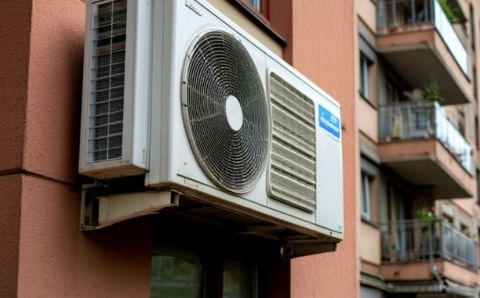Массово снять кондиционеры могут заставить россиян этим летом